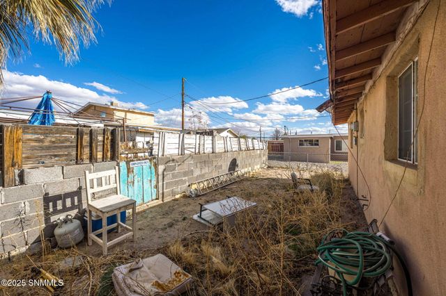 240 N Martinez Street, Las Cruces, NM 88001