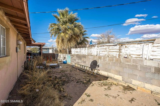 240 N Martinez Street, Las Cruces, NM 88001