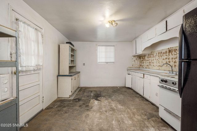 240 N Martinez Street, Las Cruces, NM 88001