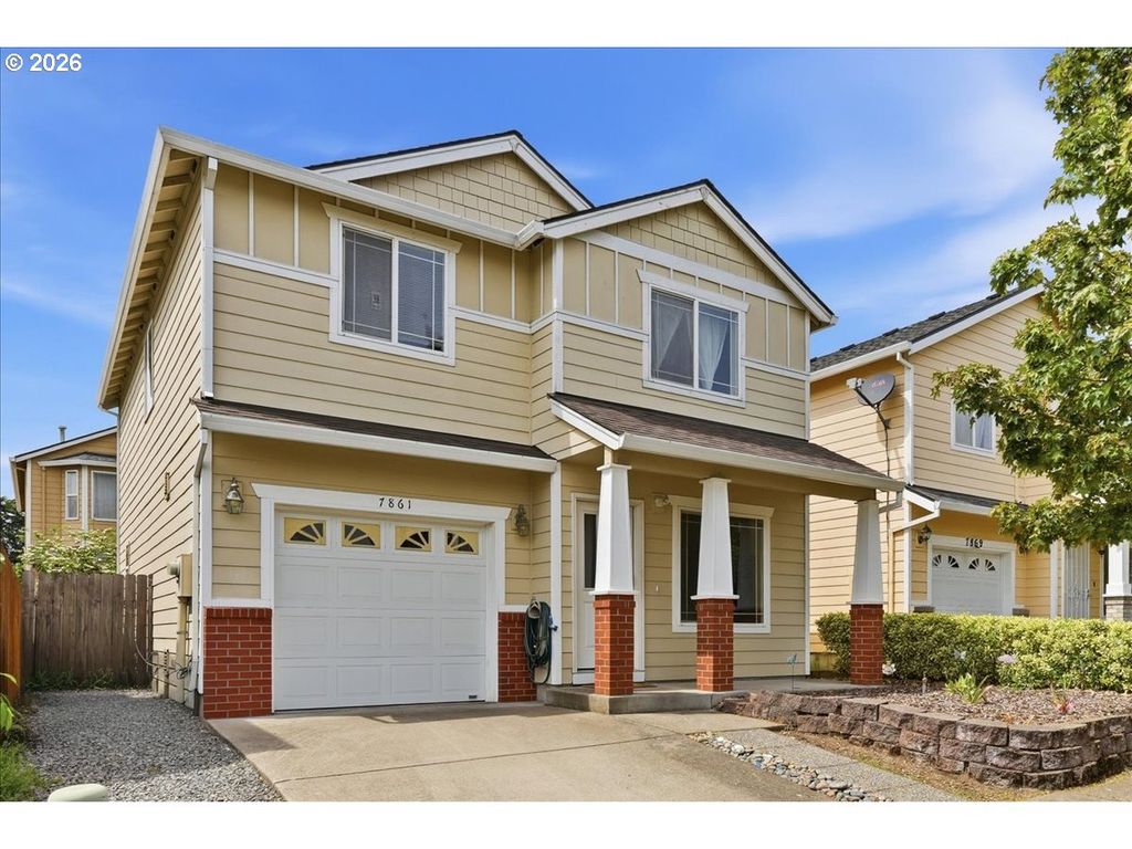 7861 Se SPRINGWATER Dr, Portland, OR 97206