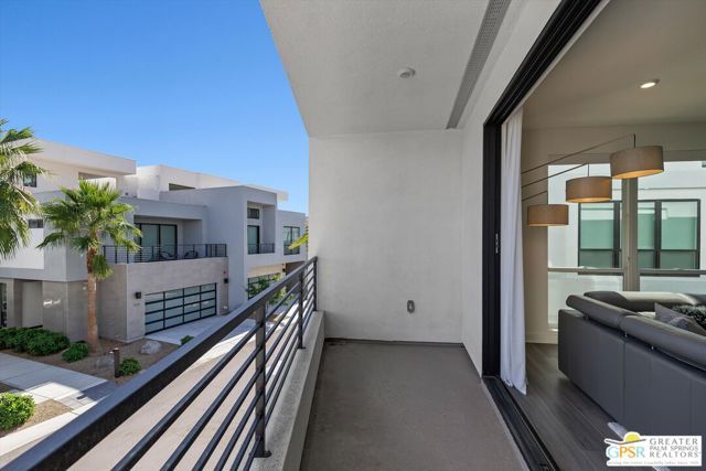 906 Cameron Center Drive, Palm Springs, CA 92264