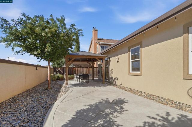 206 Chaparral Dr, Brentwood, CA 94513