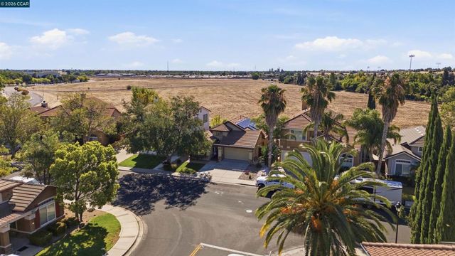 206 Chaparral Dr, Brentwood, CA 94513