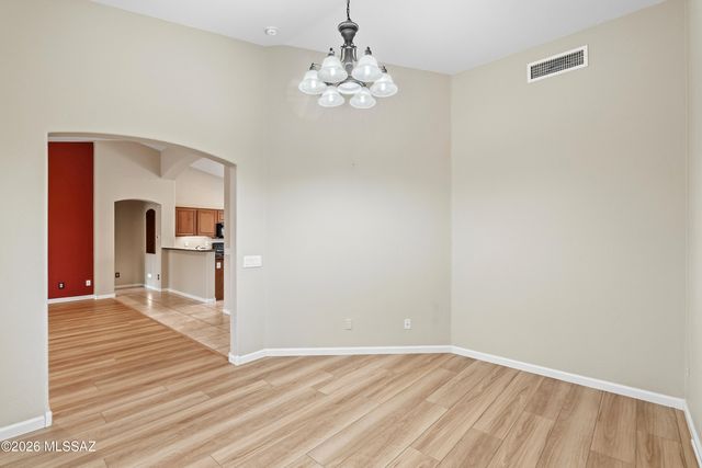 2350 E Skywalker Way, Green Valley, AZ 85614