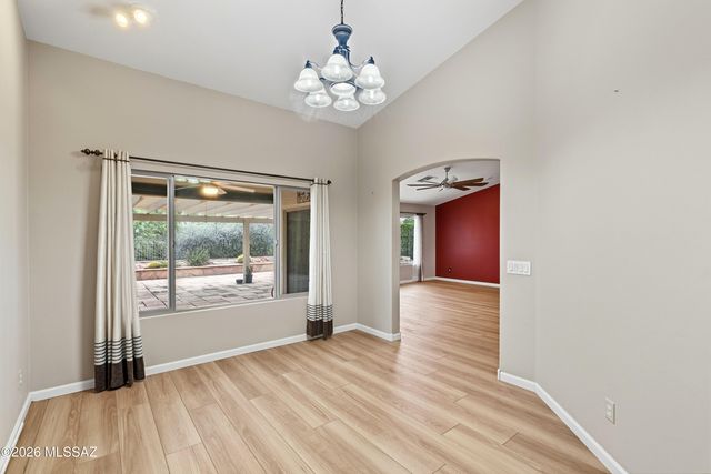 2350 E Skywalker Way, Green Valley, AZ 85614