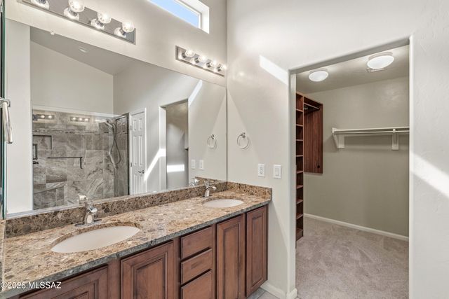 2350 E Skywalker Way, Green Valley, AZ 85614