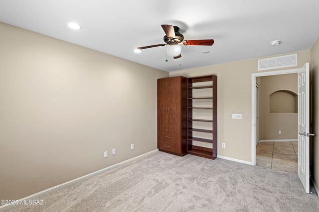 2350 E Skywalker Way, Green Valley, AZ 85614