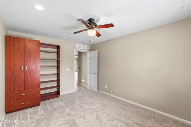 2350 E Skywalker Way, Green Valley, AZ 85614