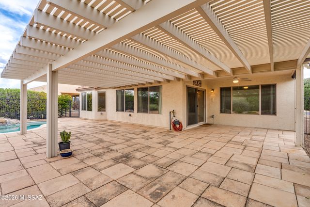 2350 E Skywalker Way, Green Valley, AZ 85614