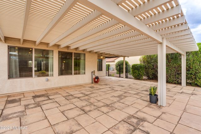 2350 E Skywalker Way, Green Valley, AZ 85614