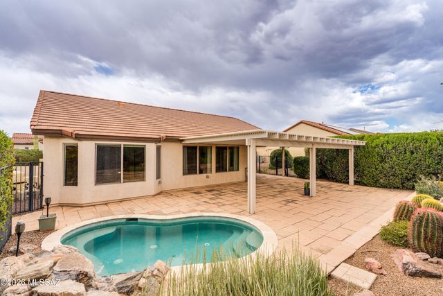 2350 E Skywalker Way, Green Valley, AZ 85614