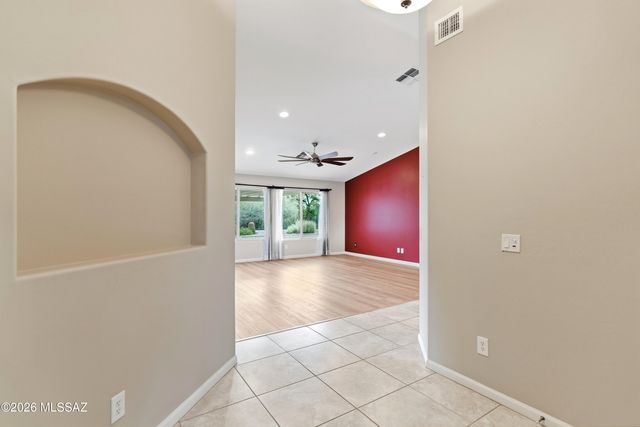 2350 E Skywalker Way, Green Valley, AZ 85614