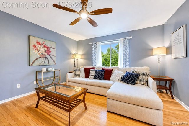 20803 Randall Street, Farmington Hills, MI 48336