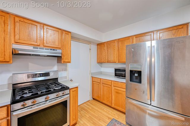 20803 Randall Street, Farmington Hills, MI 48336