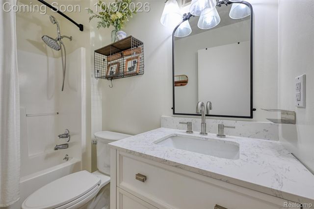 20803 Randall Street, Farmington Hills, MI 48336