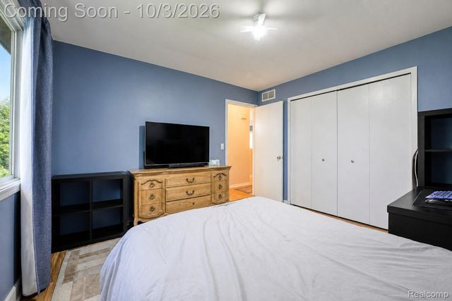 20803 Randall Street, Farmington Hills, MI 48336