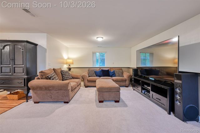 20803 Randall Street, Farmington Hills, MI 48336
