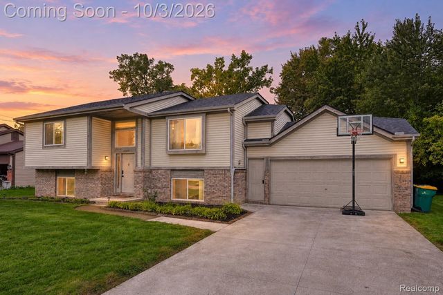 20803 Randall Street, Farmington Hills, MI 48336