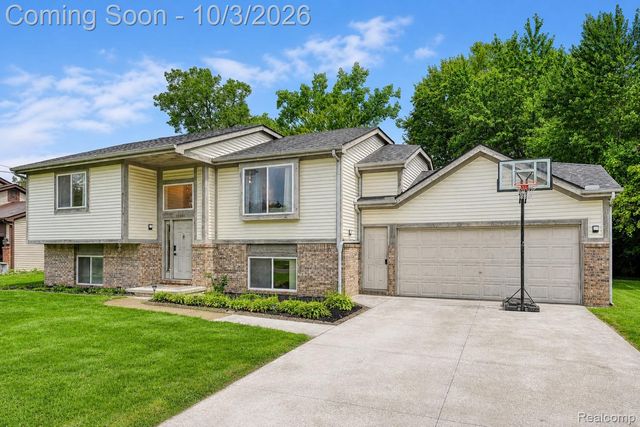 20803 Randall Street, Farmington Hills, MI 48336