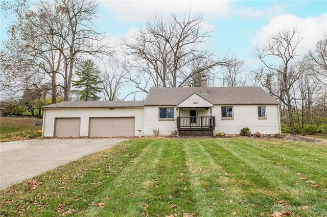 7851 Volk Drive, Dayton, OH 45415