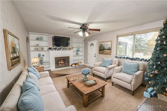 7851 Volk Drive, Dayton, OH 45415