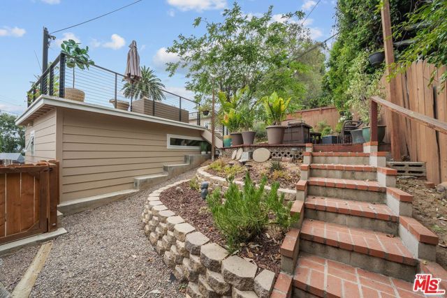 2494 Loy Lane, Los Angeles, CA 90041