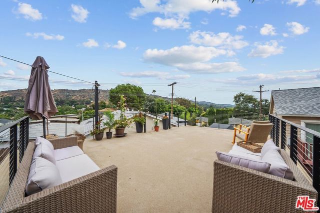 2494 Loy Lane, Los Angeles, CA 90041