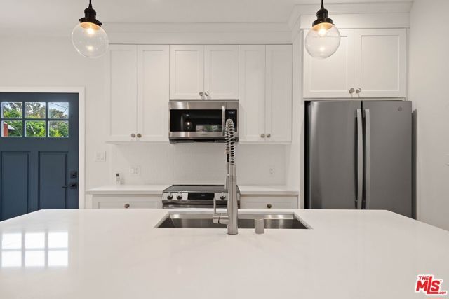 2494 Loy Lane, Los Angeles, CA 90041