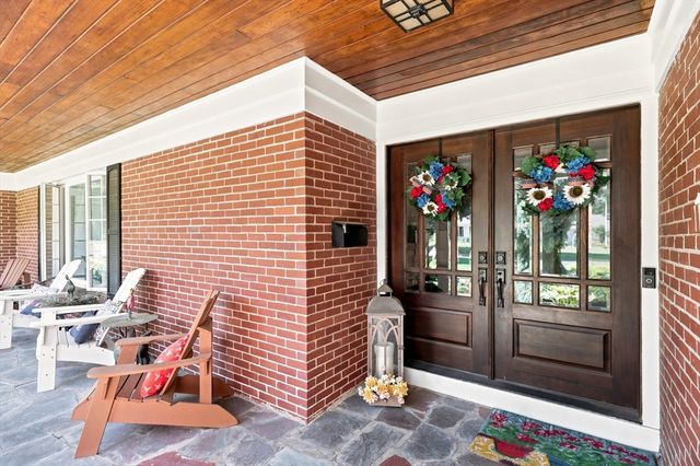 93 Wheel Meadow Dr, Longmeadow, MA 01106
