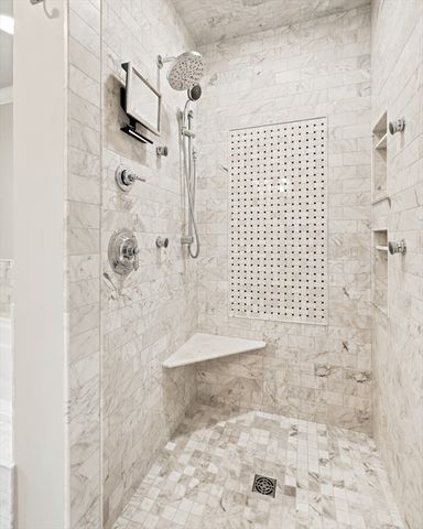 93 Wheel Meadow Dr, Longmeadow, MA 01106