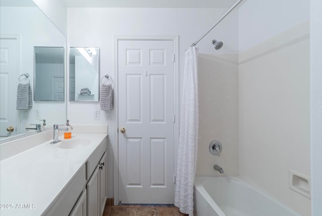 321 W DEXTER Way, San Tan Valley, AZ 85143