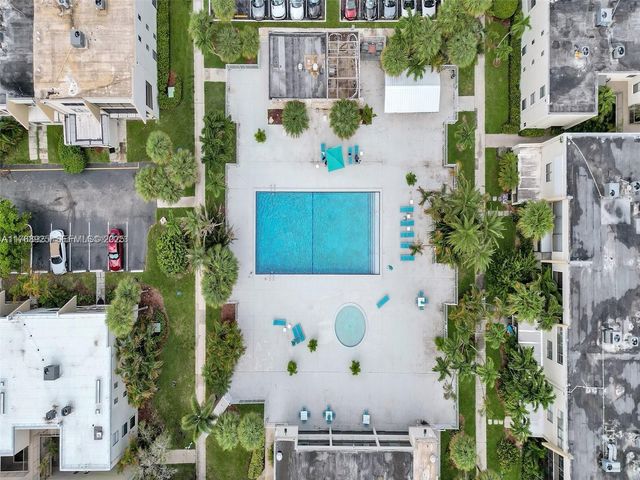 20301 NE 30th Avenue 122-5, Aventura, FL 33180