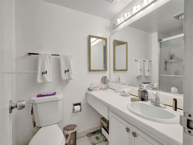 20301 NE 30th Avenue 122-5, Aventura, FL 33180