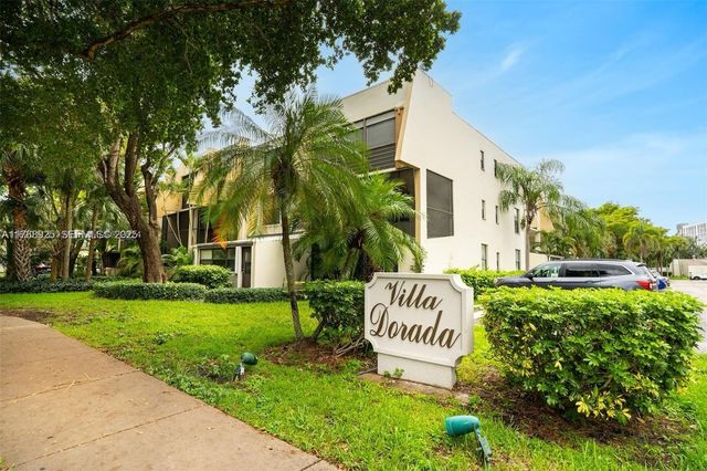20301 NE 30th Avenue 122-5, Aventura, FL 33180