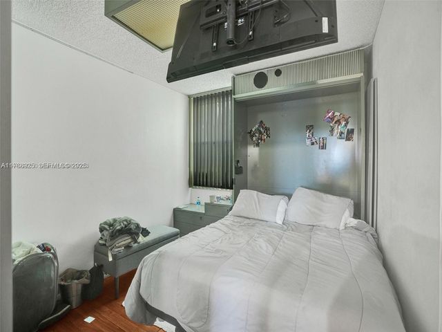 20301 NE 30th Avenue 122-5, Aventura, FL 33180