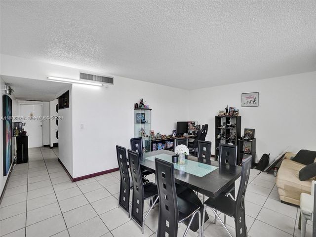 20301 NE 30th Avenue 122-5, Aventura, FL 33180