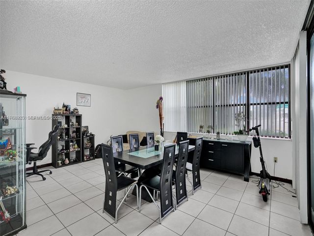 20301 NE 30th Avenue 122-5, Aventura, FL 33180