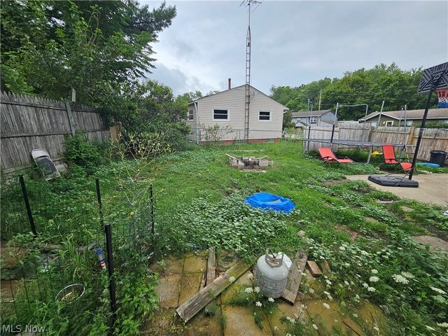 265 Massillon Road, Akron, OH 44312
