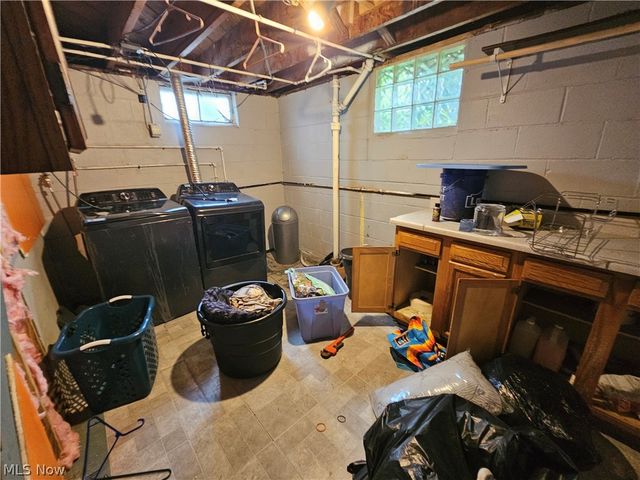 265 Massillon Road, Akron, OH 44312