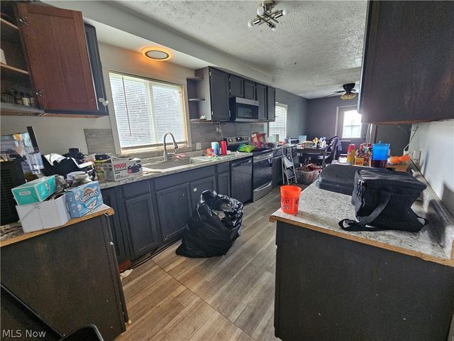 265 Massillon Road, Akron, OH 44312