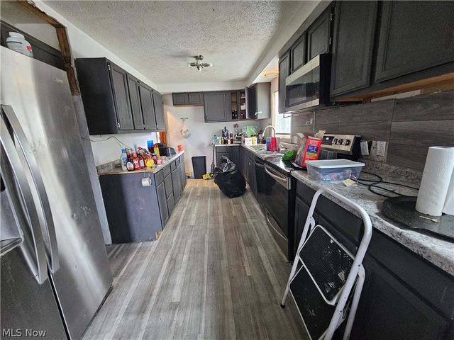 265 Massillon Road, Akron, OH 44312