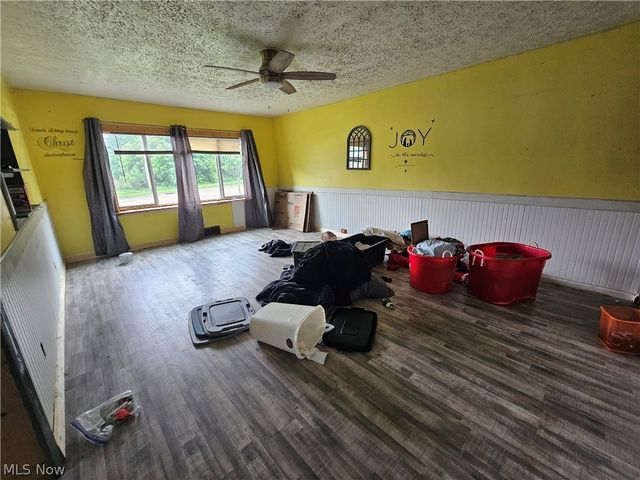265 Massillon Road, Akron, OH 44312