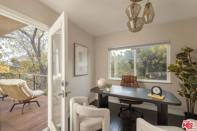 2882 Palmer Drive, Los Angeles, CA 90065