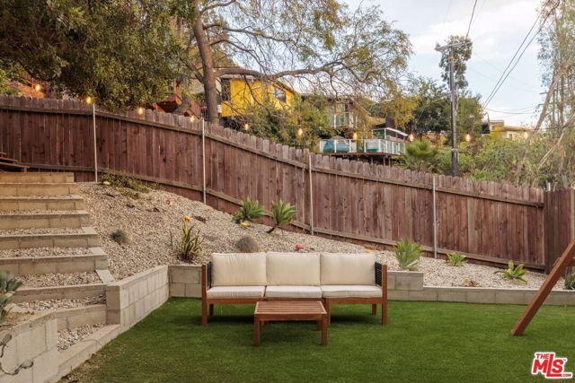 2882 Palmer Drive, Los Angeles, CA 90065