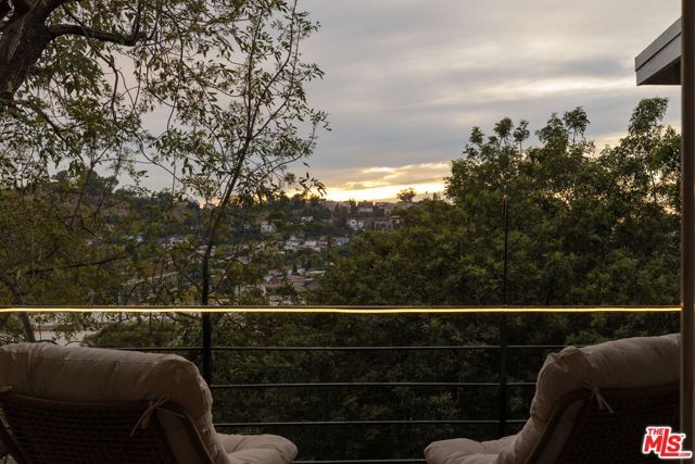 2882 Palmer Drive, Los Angeles, CA 90065