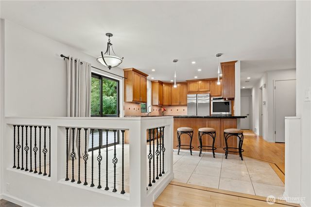 21401 52nd Avenue SE, Woodinville, WA 98072