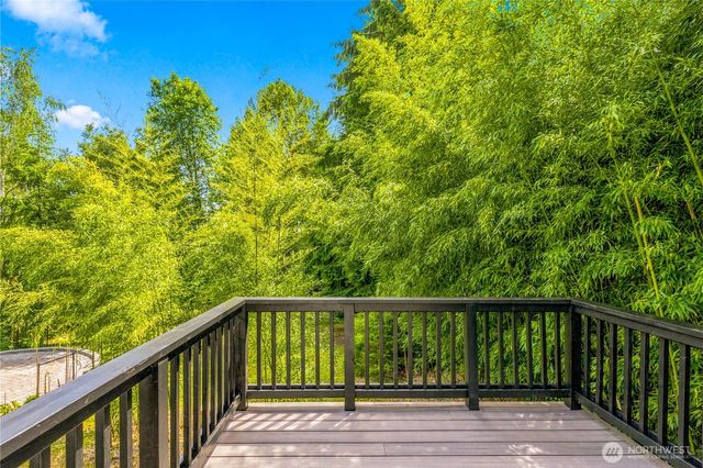 21401 52nd Avenue SE, Woodinville, WA 98072
