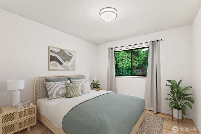 21401 52nd Avenue SE, Woodinville, WA 98072
