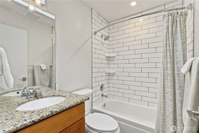 21401 52nd Avenue SE, Woodinville, WA 98072