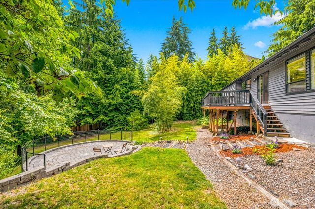 21401 52nd Avenue SE, Woodinville, WA 98072